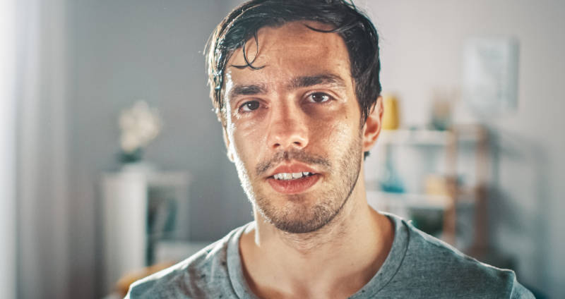 Schweißausbrüche beim Mann